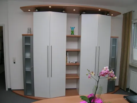 Büro & Arbeiten – Arbeit der Schreinerei Heinlein (Bild 3)