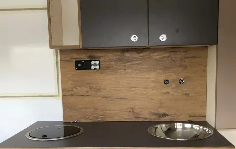 Camperausbau – Arbeit der Schreinerei Heinlein (Bild 2)
