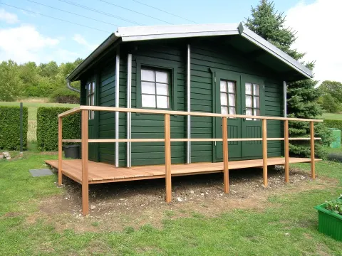 Gartenhäuser & Carports – Arbeit der Schreinerei Heinlein (Bild 1)