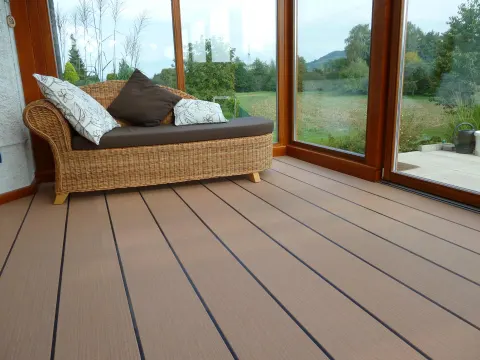 Holzdecks – Arbeit der Schreinerei Heinlein (Bild 1)