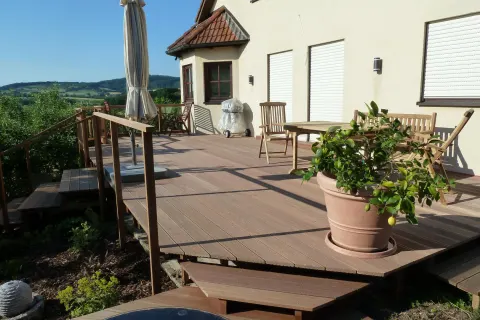 Holzdecks – Arbeit der Schreinerei Heinlein (Bild 3)