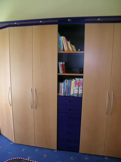 Schlafen – Arbeit der Schreinerei Heinlein (Bild 2)