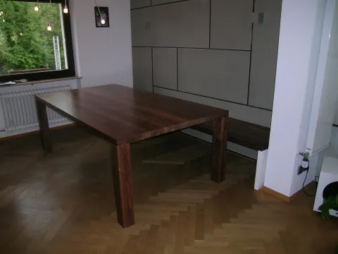 Tische & Bänke – Arbeit der Schreinerei Heinlein (Bild 5)